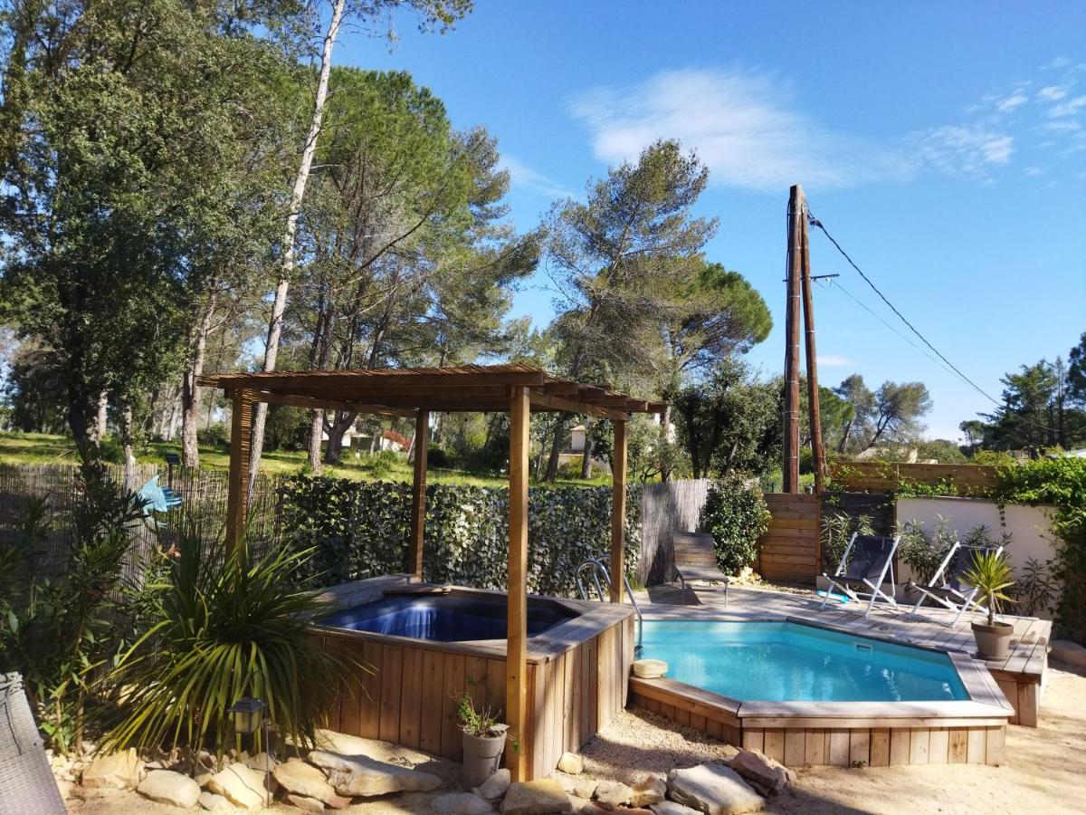 MAISON 5 Personnes EN GARRIGUE - PISCINE-SPA PRIVÉ Langlade Exterior foto